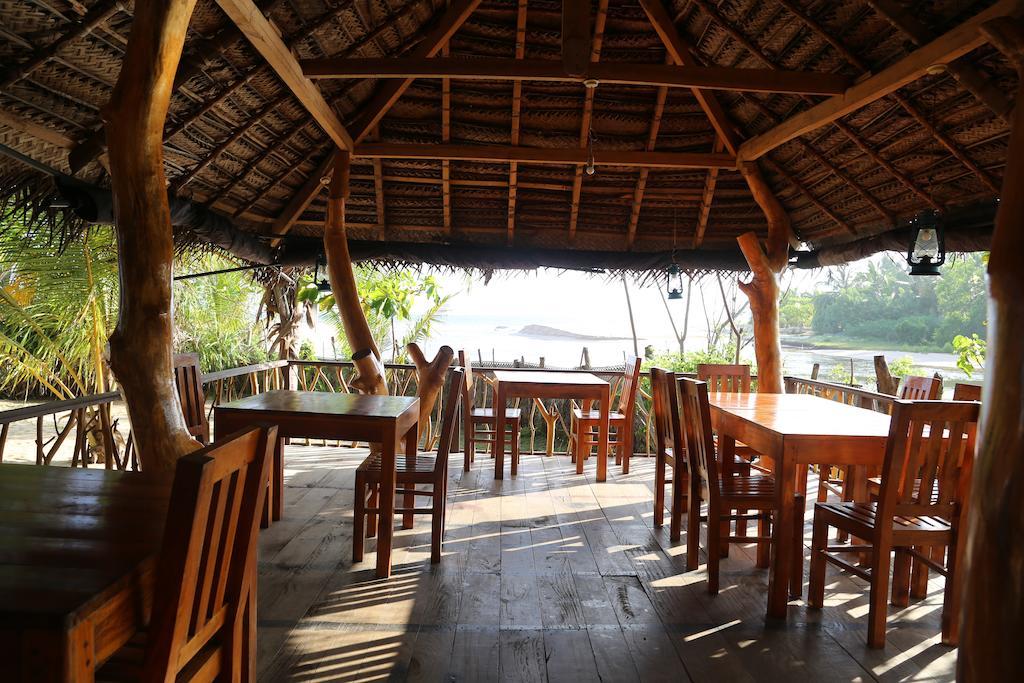 Lonely Beach Resort Tangalle Eksteriør bilde